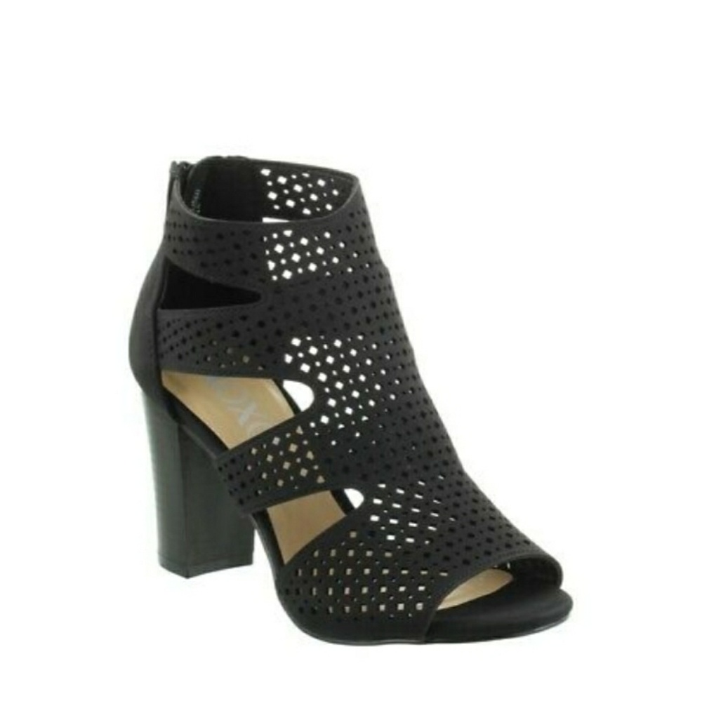 XOXO BLACK BEAMER ANKLE BOOTIE SANDAL SZ. 8